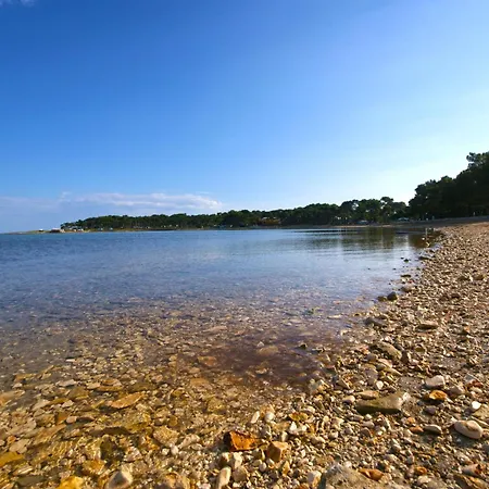 Semesterbostad Maslina, A Charming And Private 15 Km From The Sea *