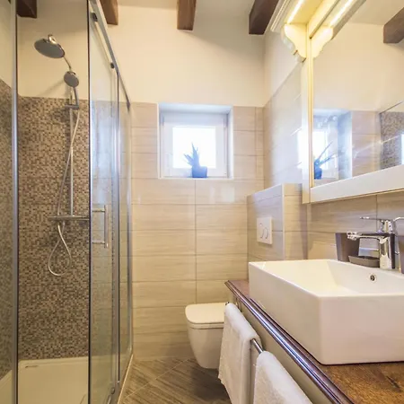 Semesterbostad Maslina, A Charming And Private 15 Km From The Sea *